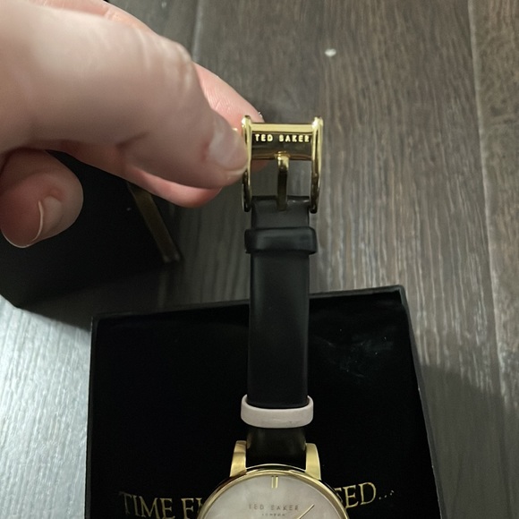 Ted Baker Leather Watch - Picture 3 of 7